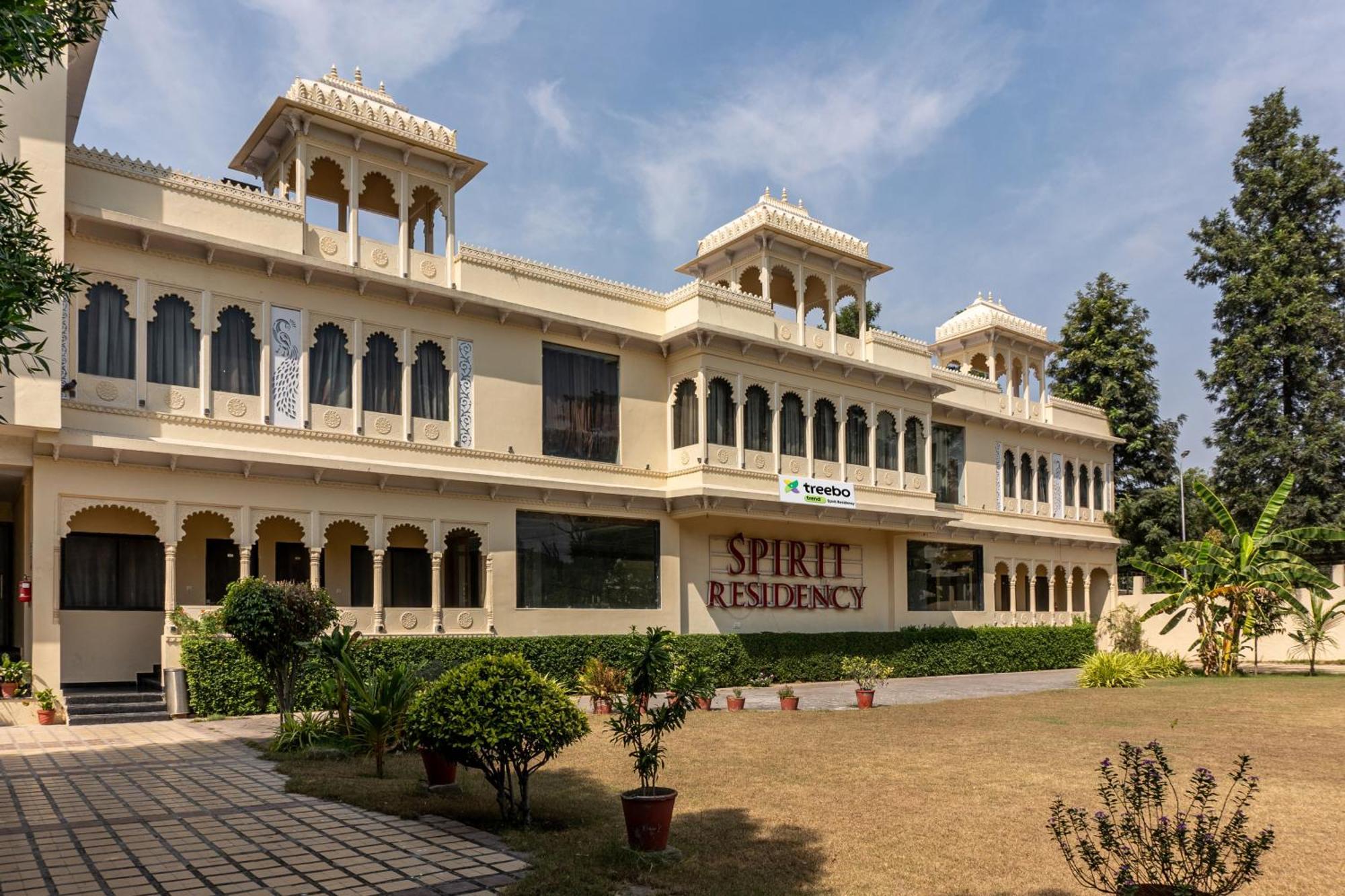 Treebo Spirit Residency Hotell Udaipur Exteriör bild